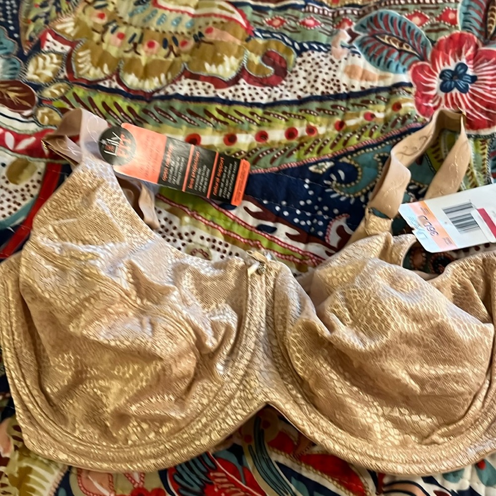 New Lilyette Less projection beige bra in 36DD
